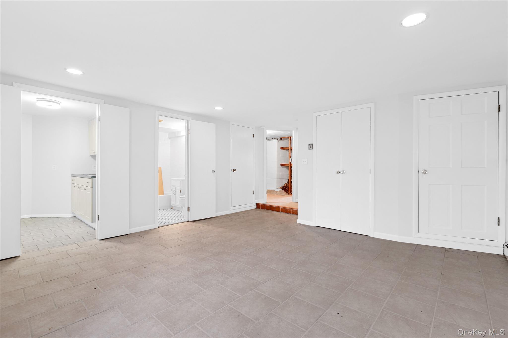 Single Family Westerly Lane Westchester County, NY 10594, MLS-1008267-20