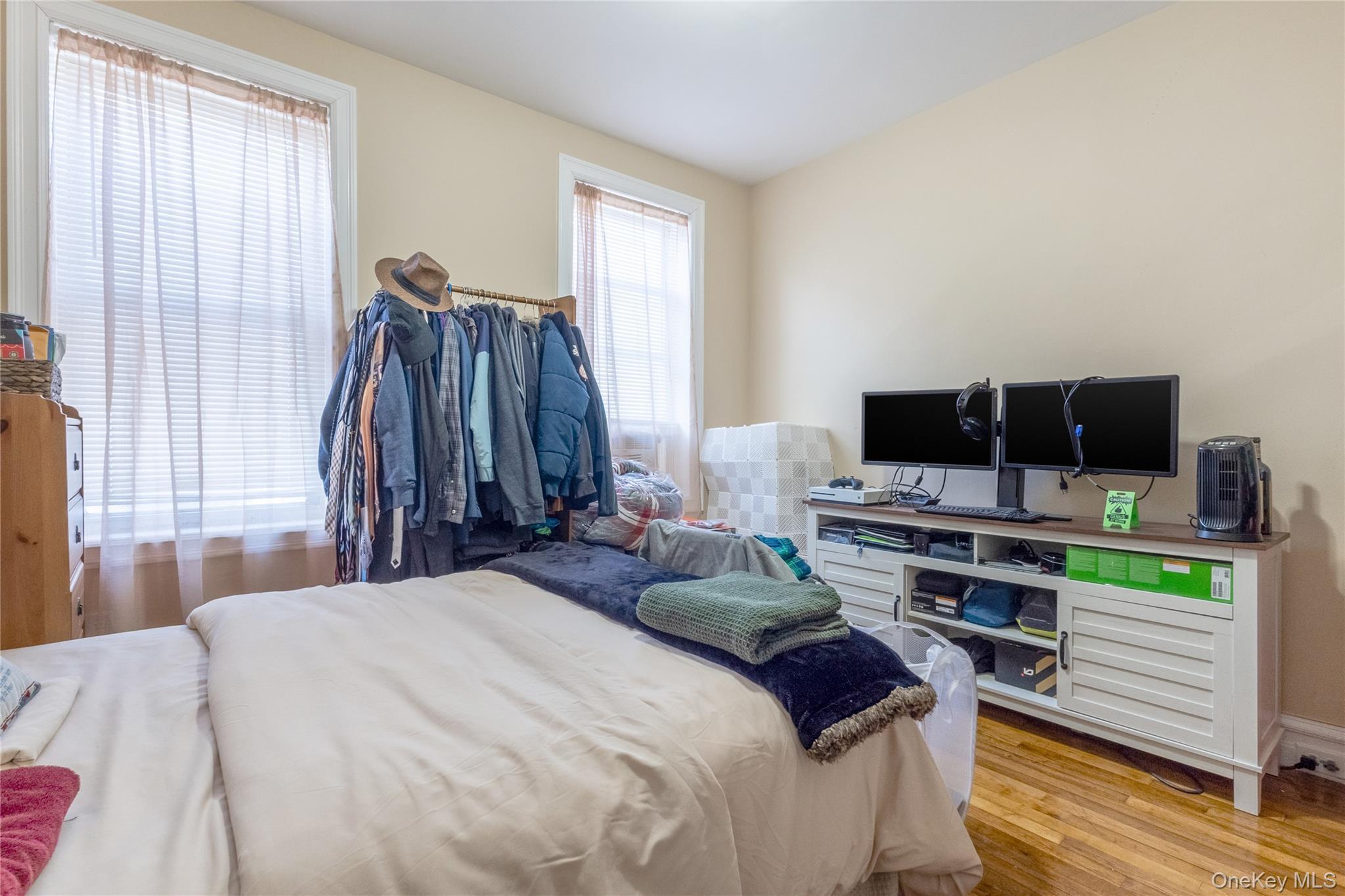 Single Family 227th  Bronx, NY 10463, MLS-1008278-16