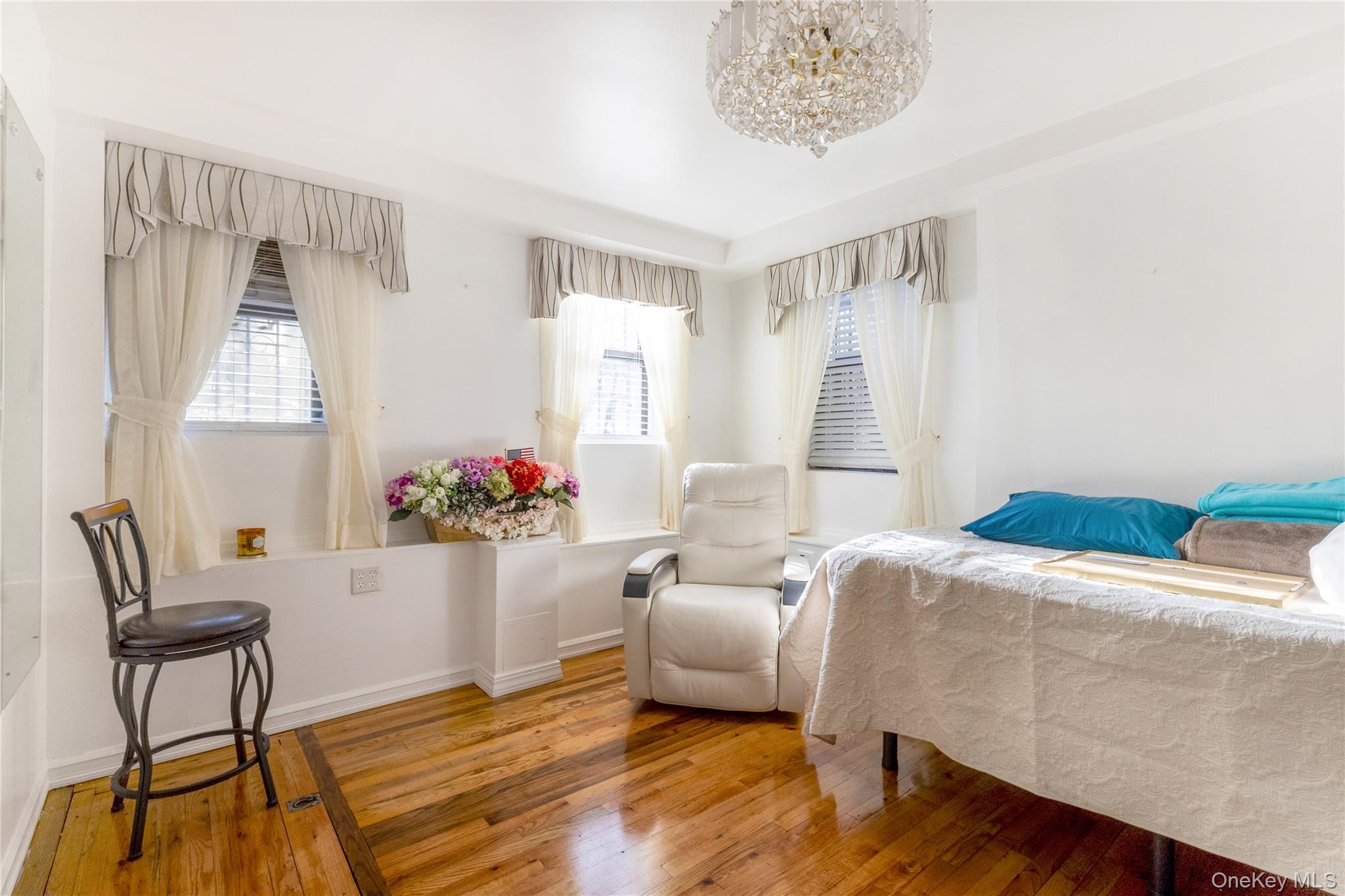 Single Family 227th  Bronx, NY 10463, MLS-1008278-28