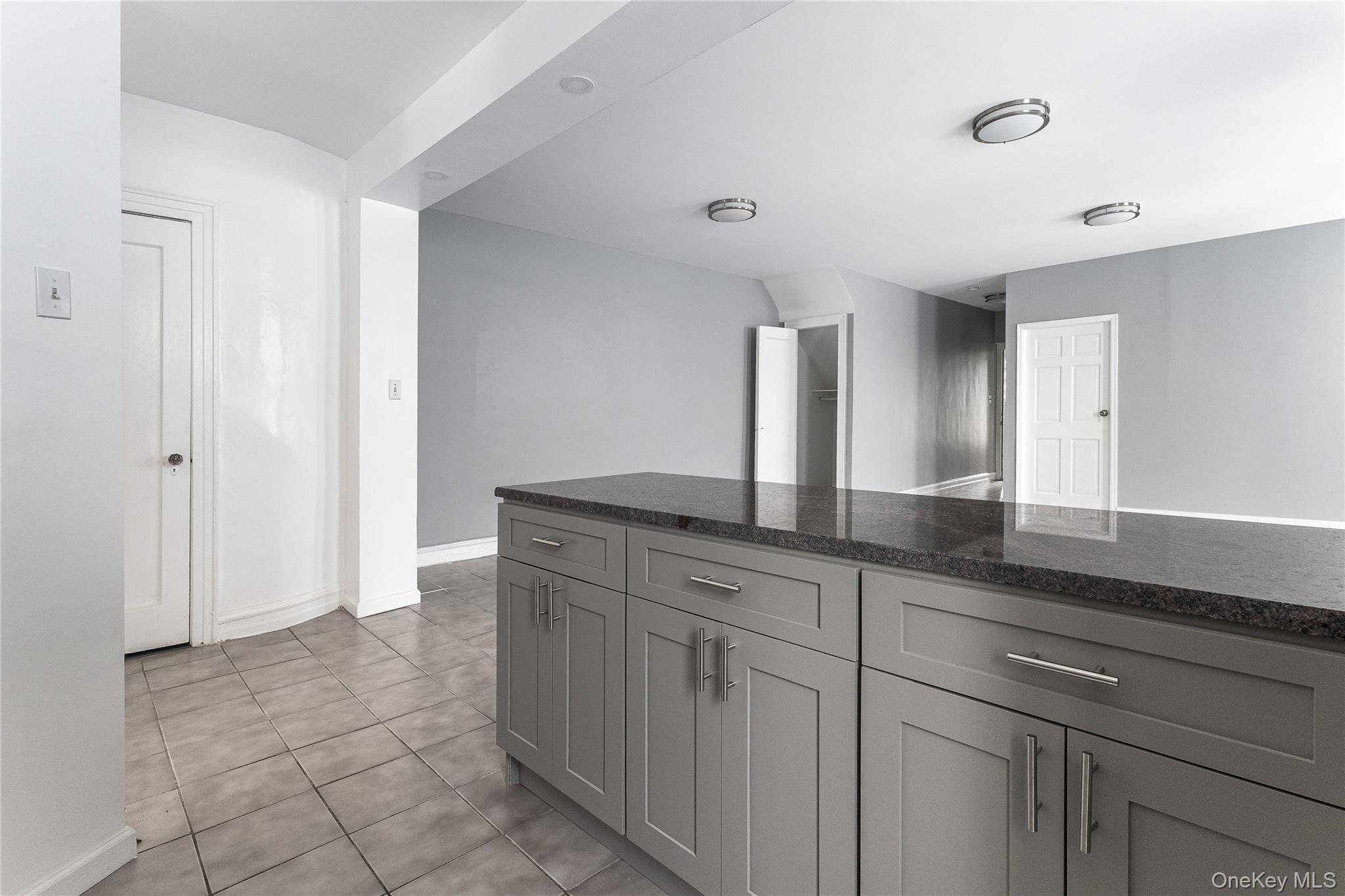 Single Family 227th  Bronx, NY 10463, MLS-1008278-4