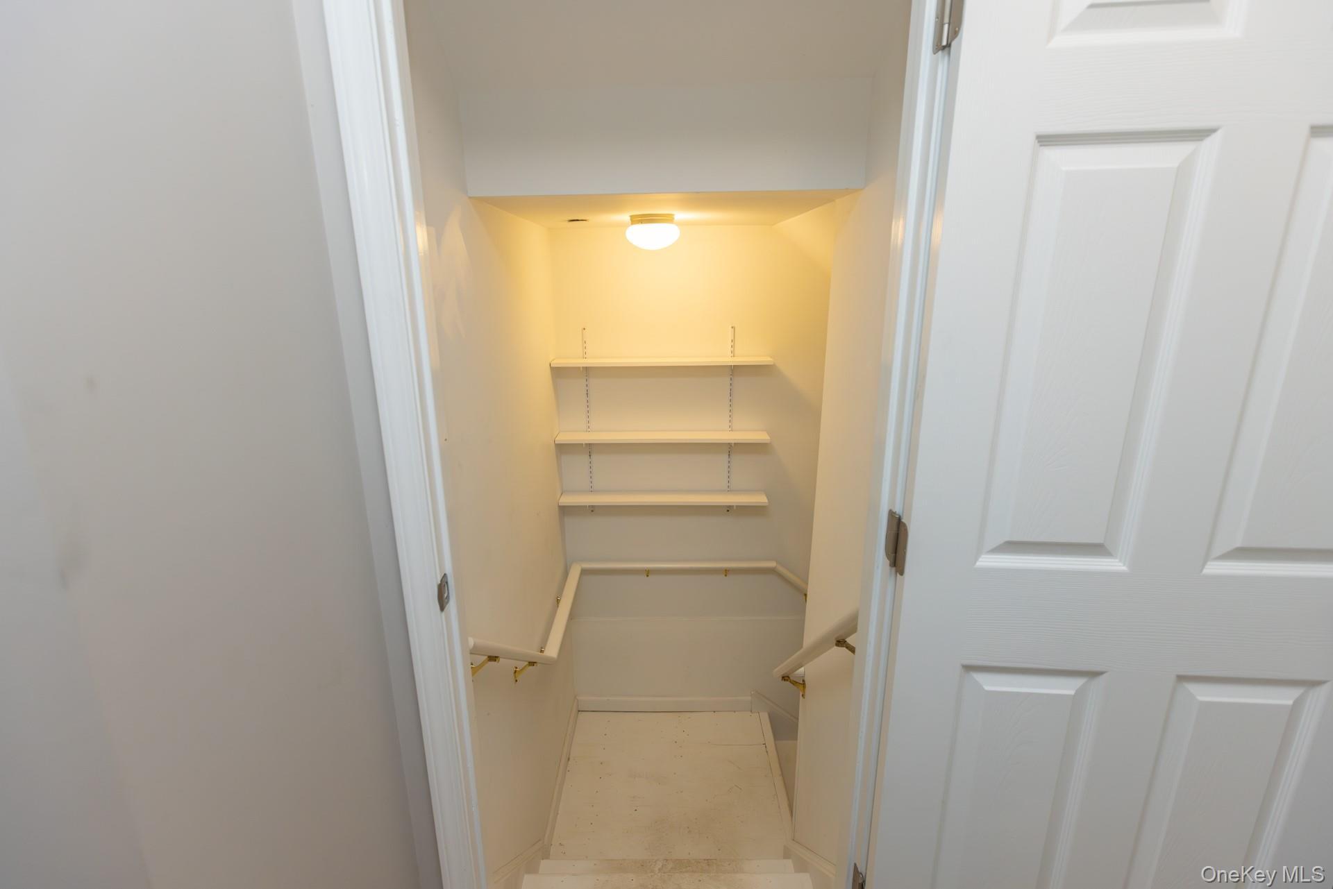 Single Family Crystal Hill Lane Dutchess County, NY 12603, MLS-1008288-27