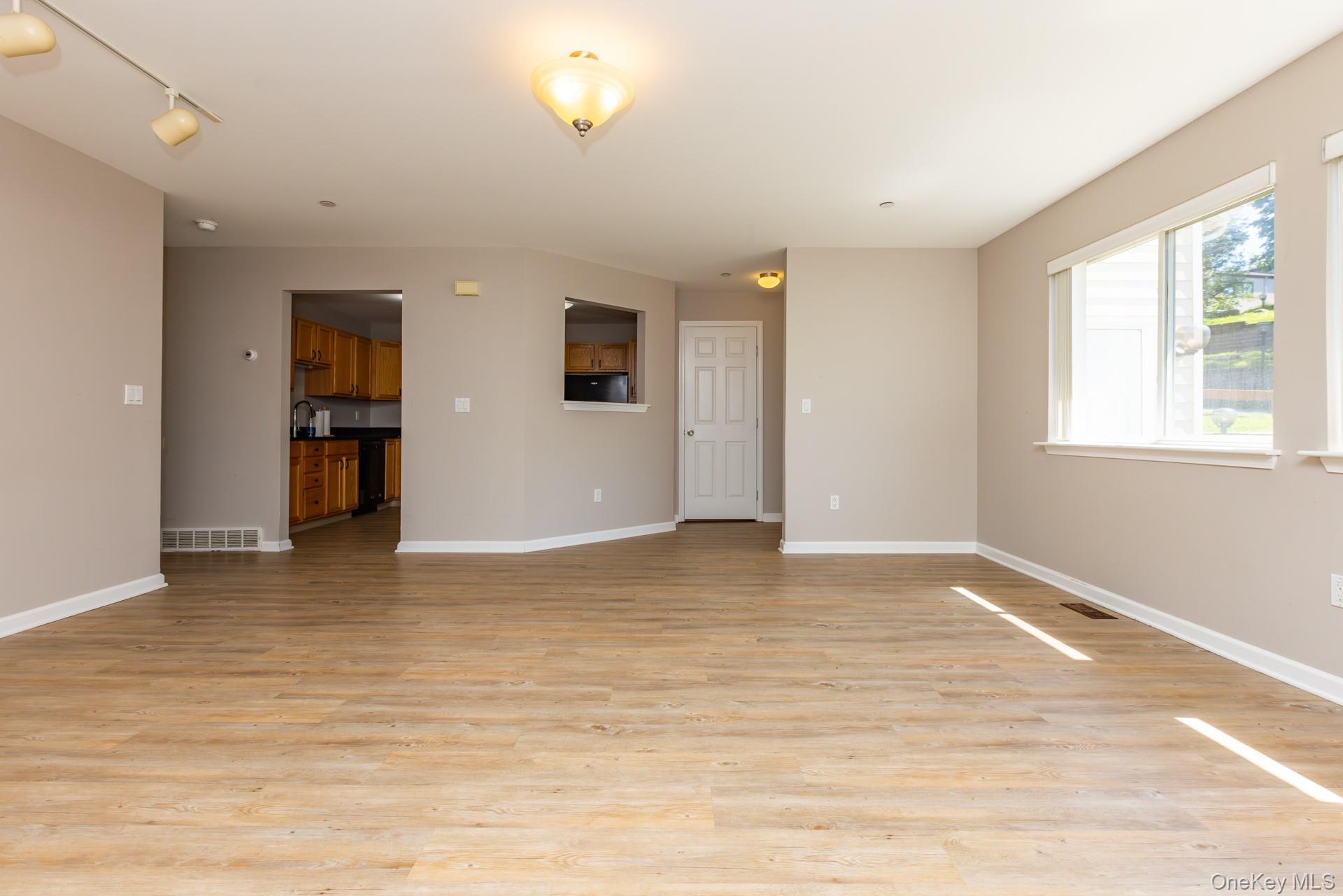 Single Family Crystal Hill Lane Dutchess County, NY 12603, MLS-1008288-3