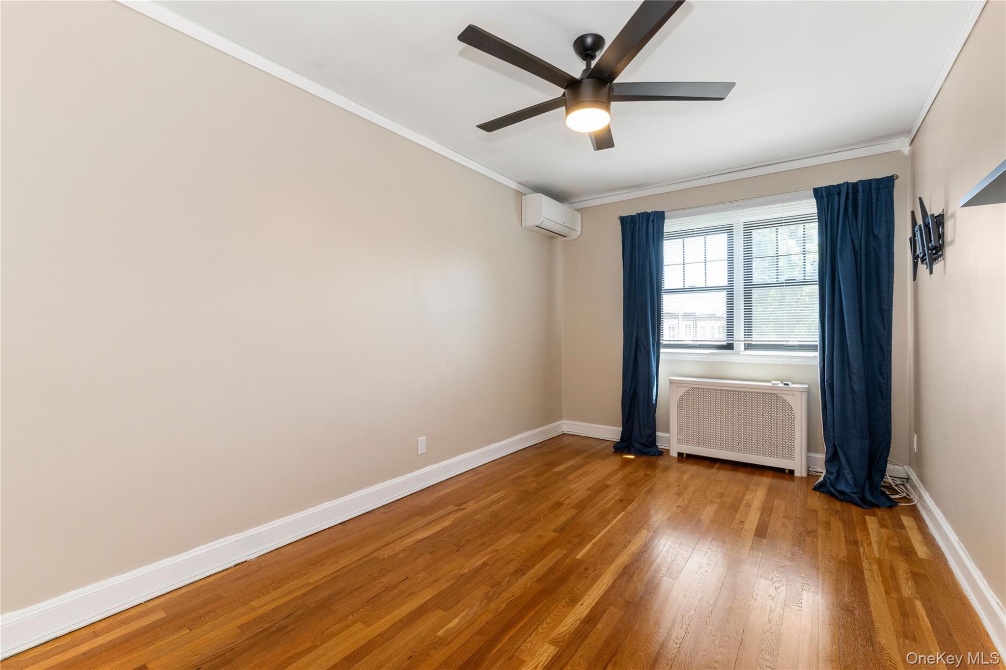 Single Family 83rd Queens, NY 11385, MLS-1008302-12