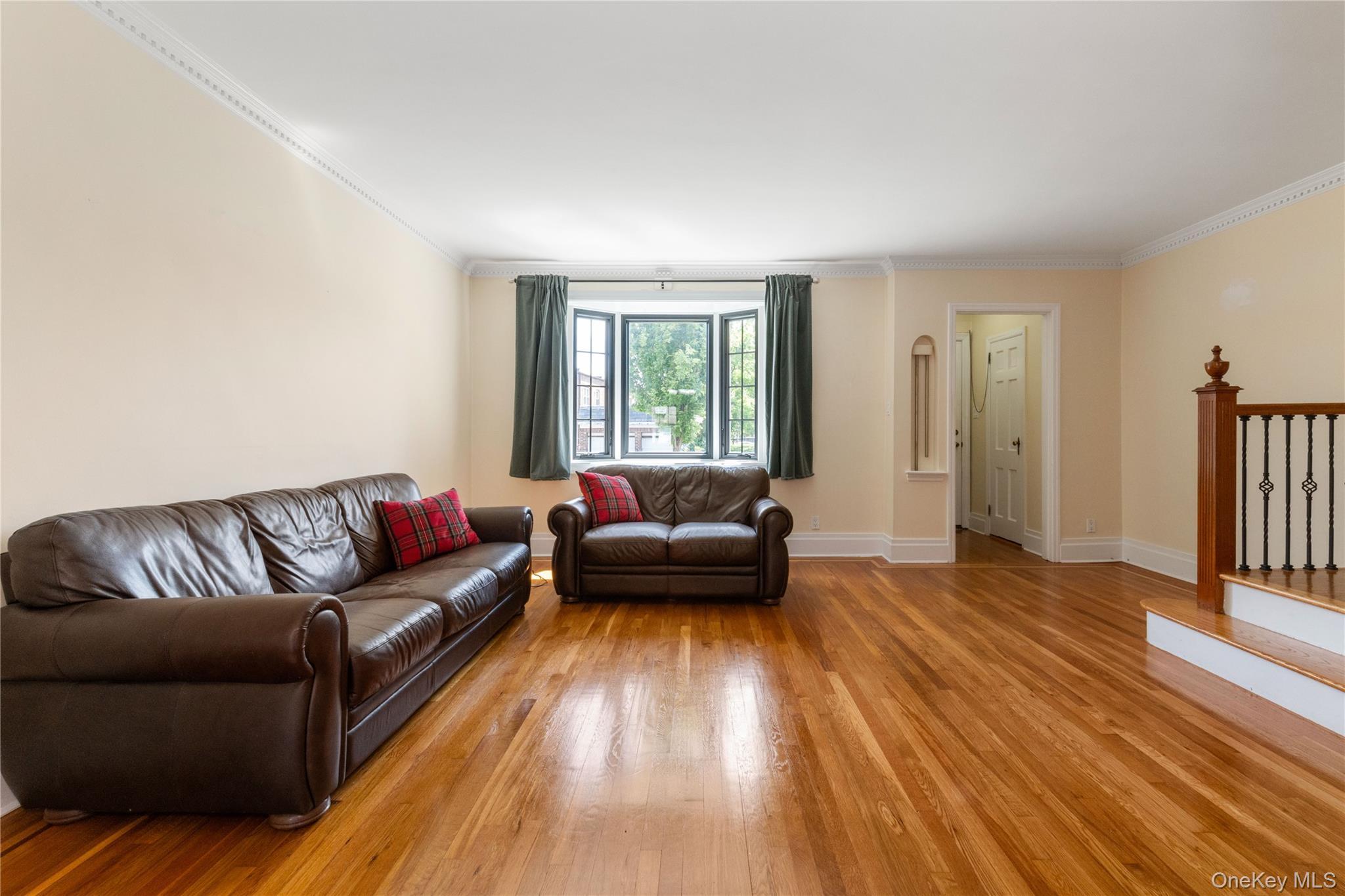 Single Family 83rd Queens, NY 11385, MLS-1008302-3