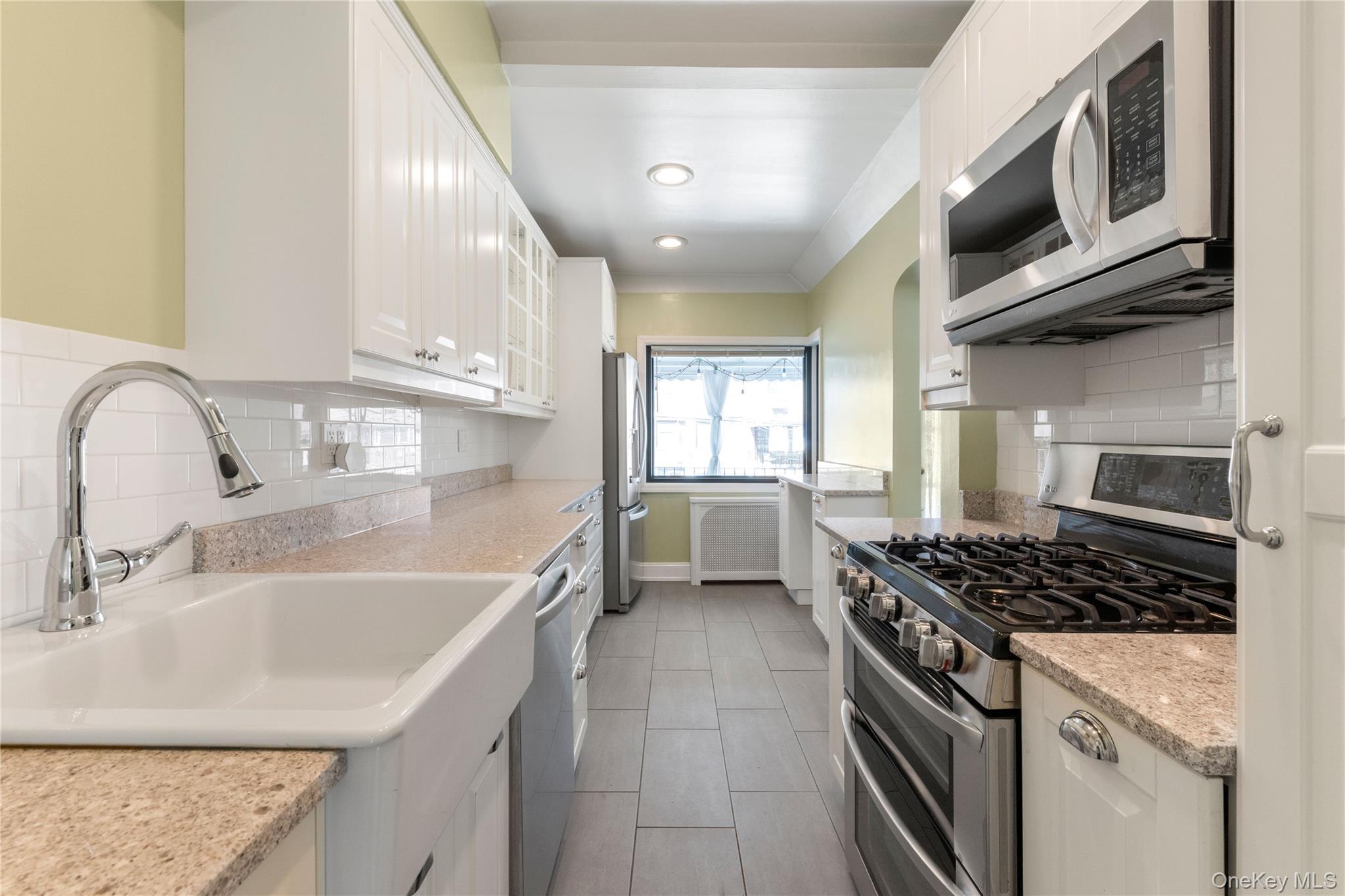 Single Family 83rd Queens, NY 11385, MLS-1008302-7