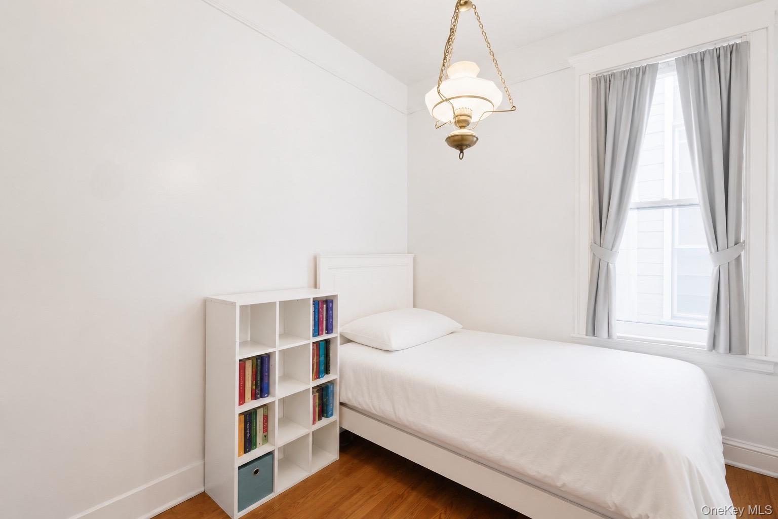 Single Family 119th Queens, NY 11356, MLS-1008317-23