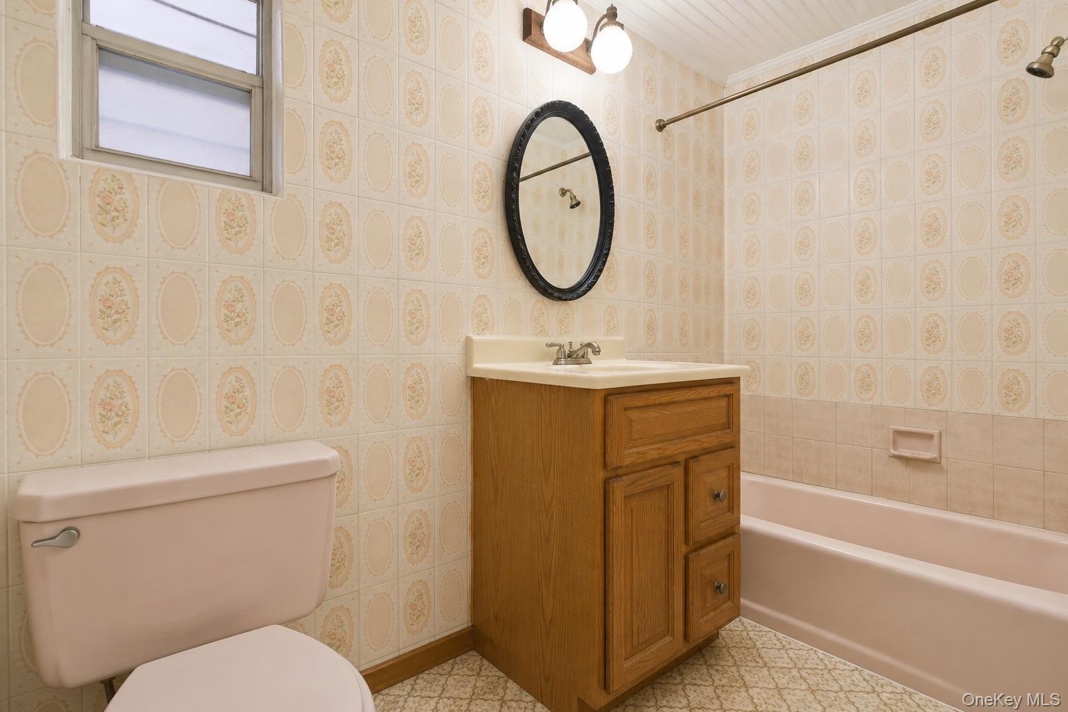 Single Family 119th Queens, NY 11356, MLS-1008317-24