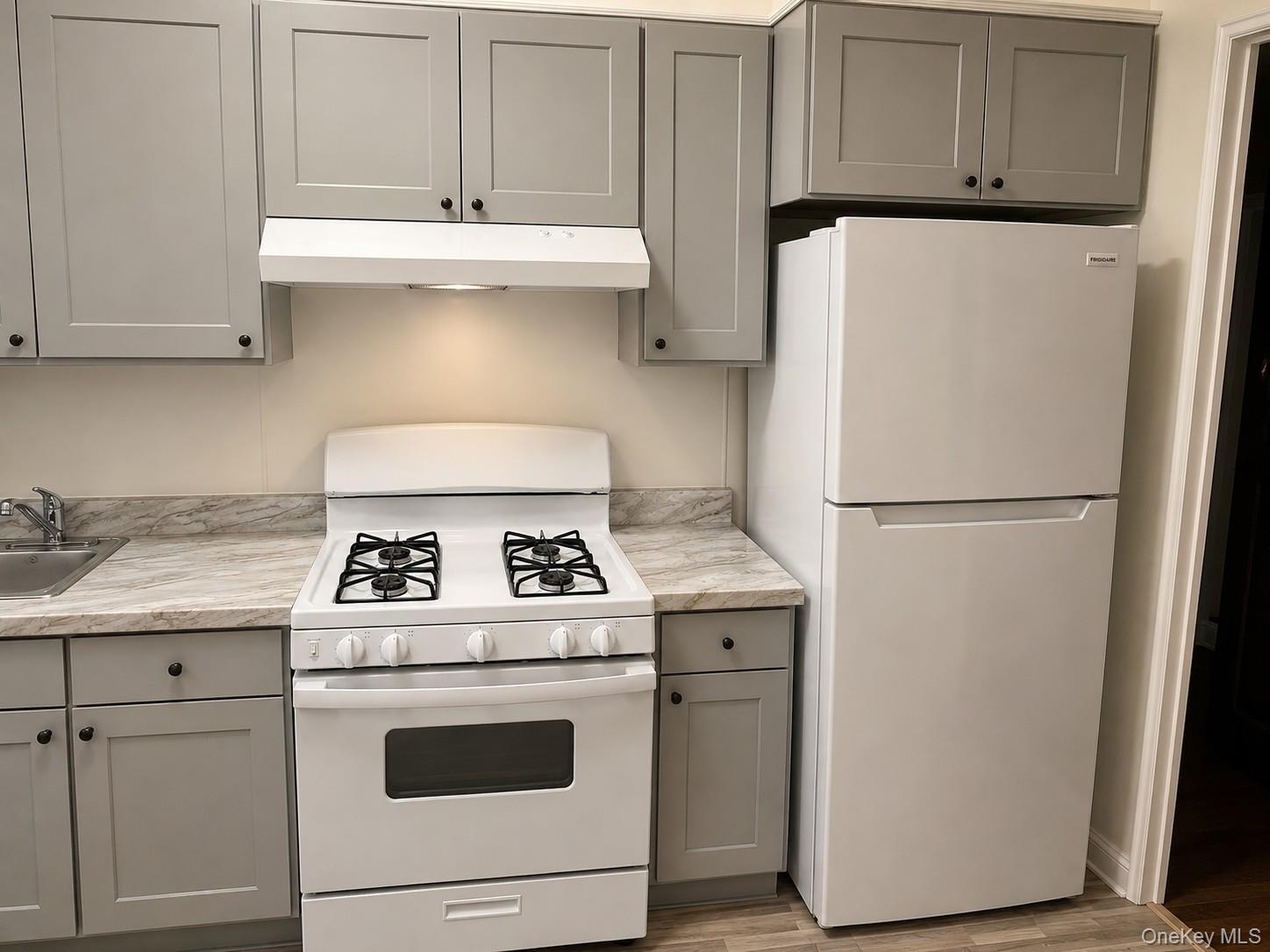 Single Family Mayflower  Bronx, NY 10461, MLS-1008333-6