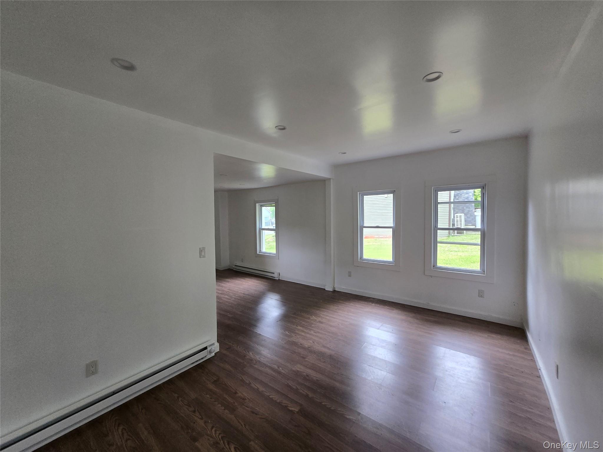 Single Family Spring Glen  Sullivan County, NY 12763, MLS-1008357-9