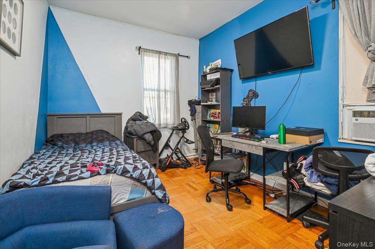 Single Family Stell Bronx, NY 10469, MLS-1008385-10