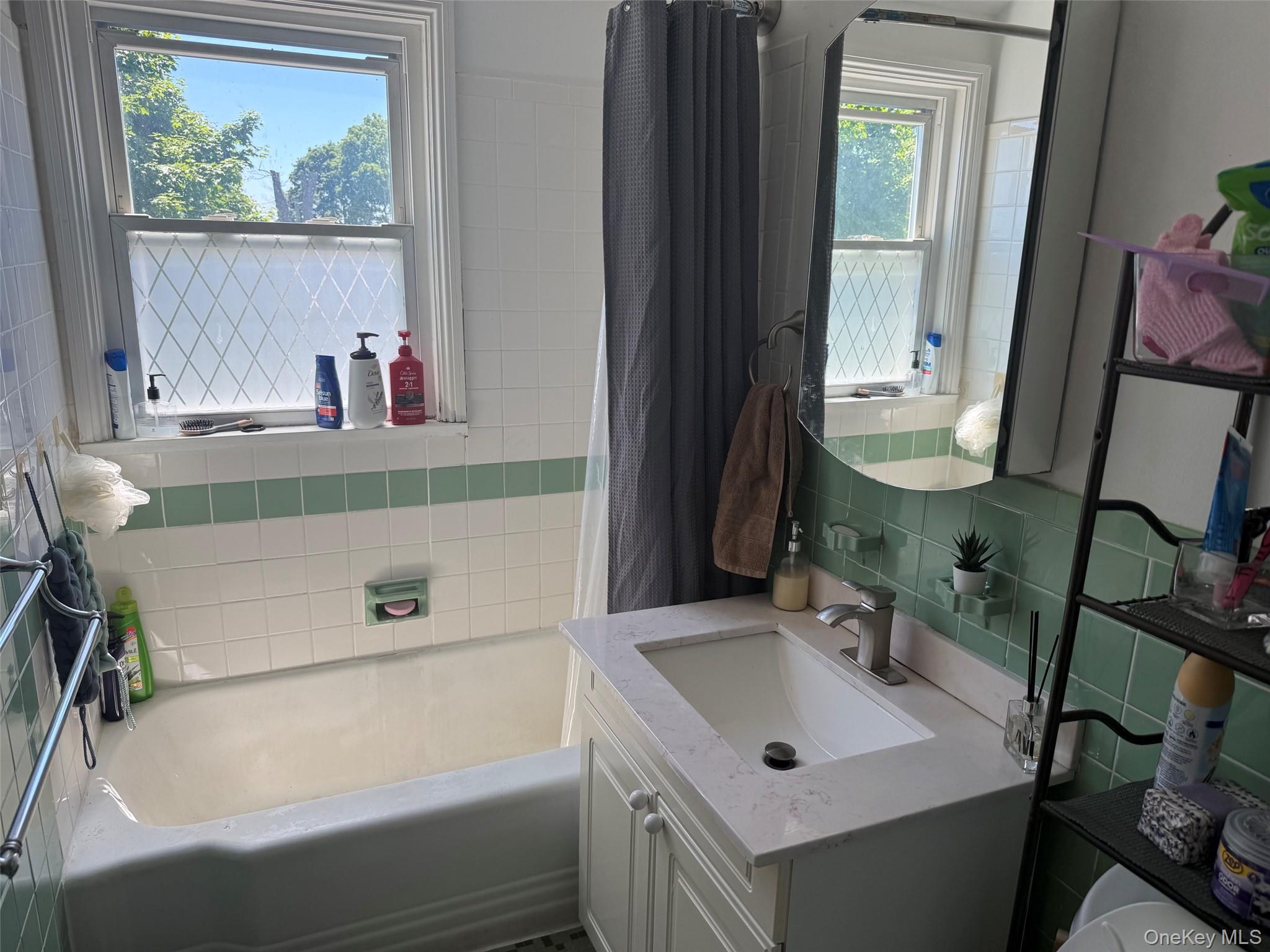 Single Family Westchester Avenue Westchester County, NY 10573, MLS-1008396-8