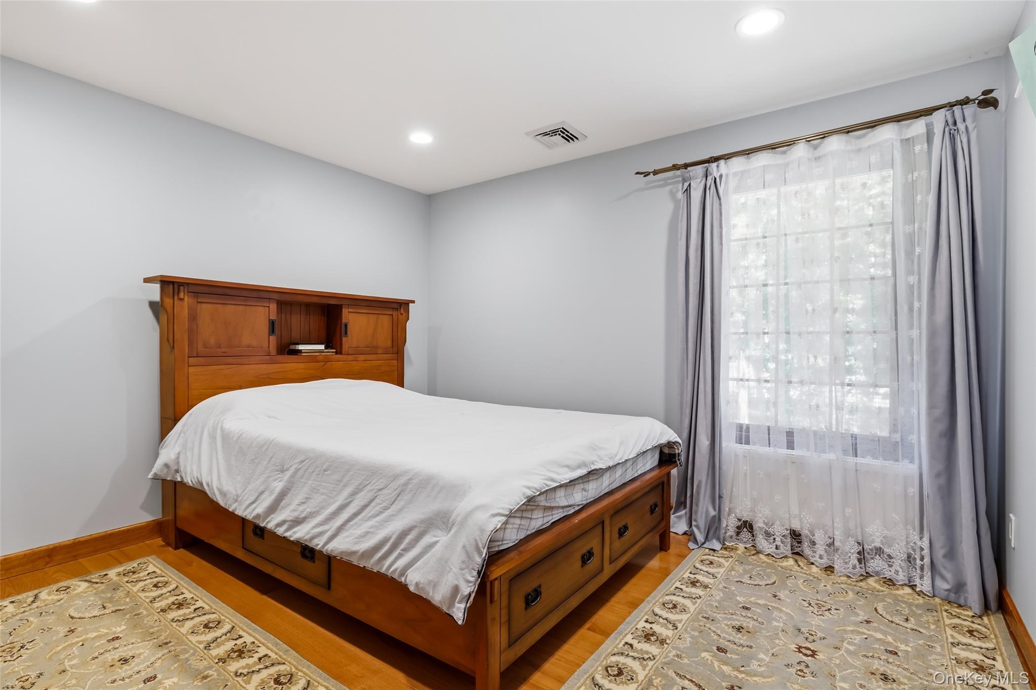 Single Family Old Willets Path Suffolk County, NY 11787, MLS-1008414-22