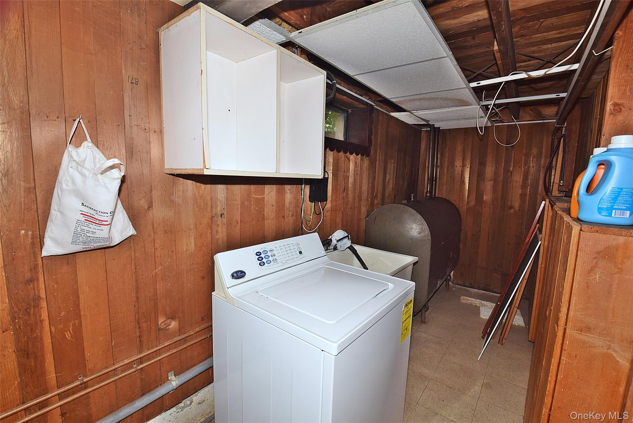 Single Family Bauer Street Nassau County, NY 11003, MLS-1008417-20