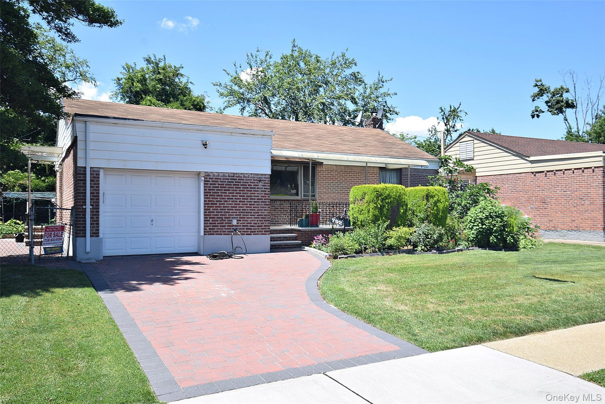 Single Family Bauer Street Nassau County, NY 11003, MLS-1008417-36