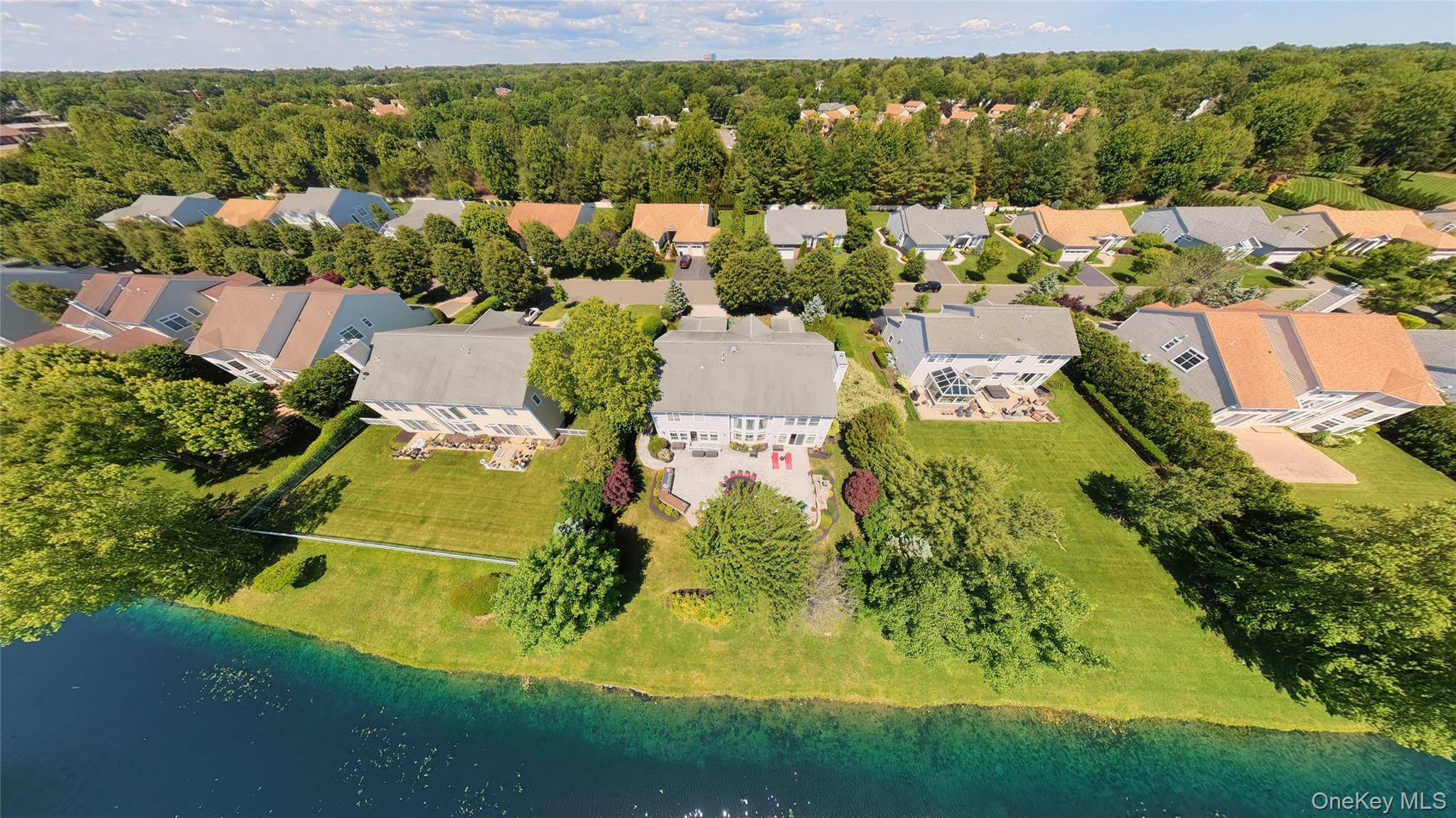 Single Family Hamlet Woods Drive Suffolk County, NY 11780, MLS-1008427-2