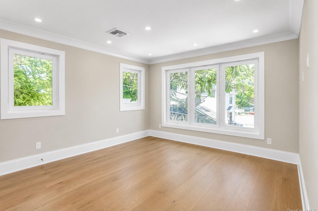 Single Family W Cherry Street Nassau County, NY 11801, MLS-1008430-38