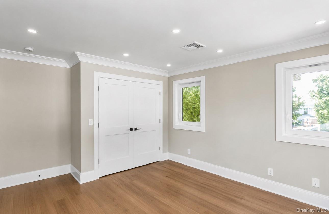 Single Family W Cherry Street Nassau County, NY 11801, MLS-1008430-39