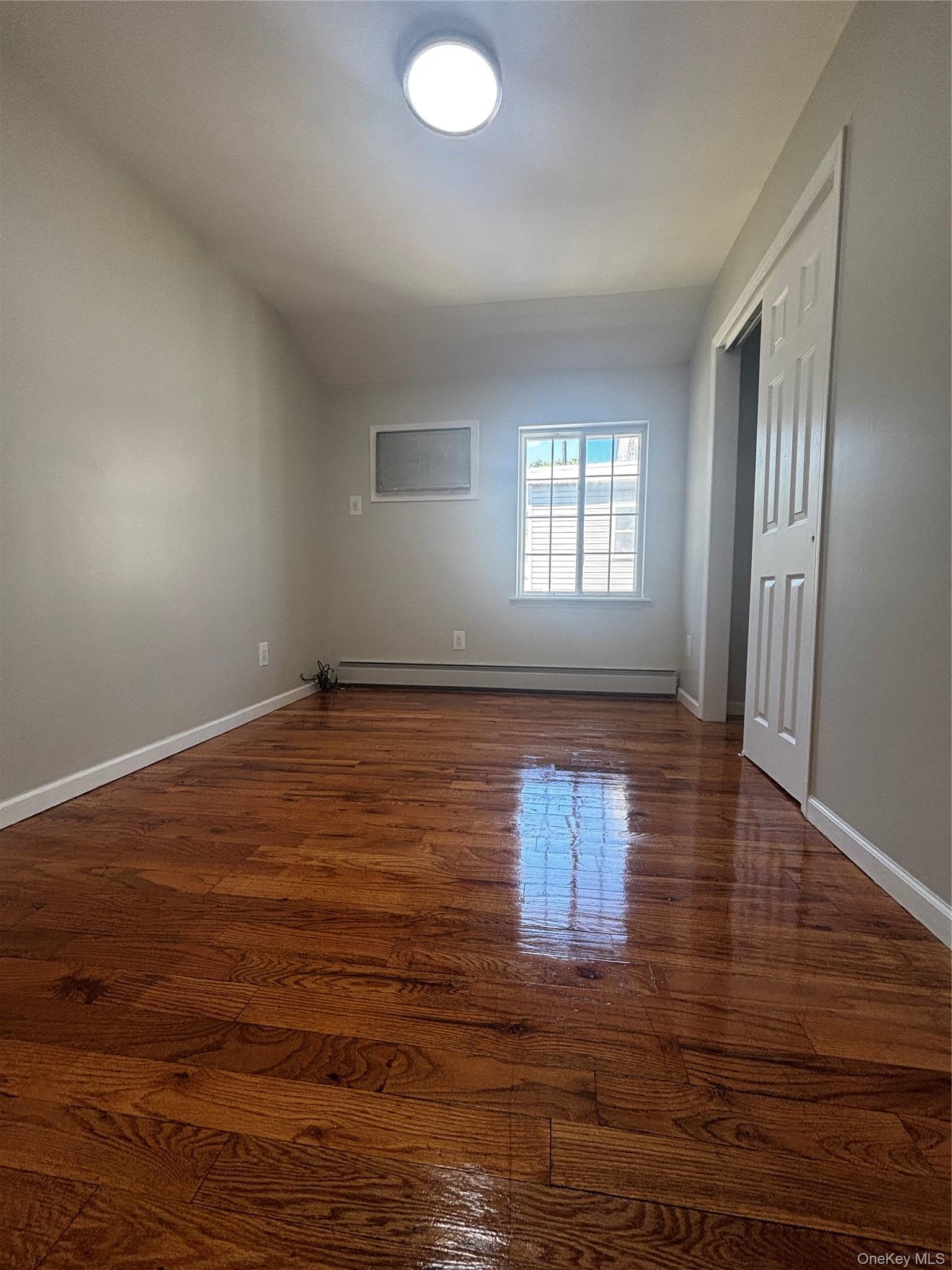 Single Family 140th Avenue Queens, NY 11413, MLS-1008465-17