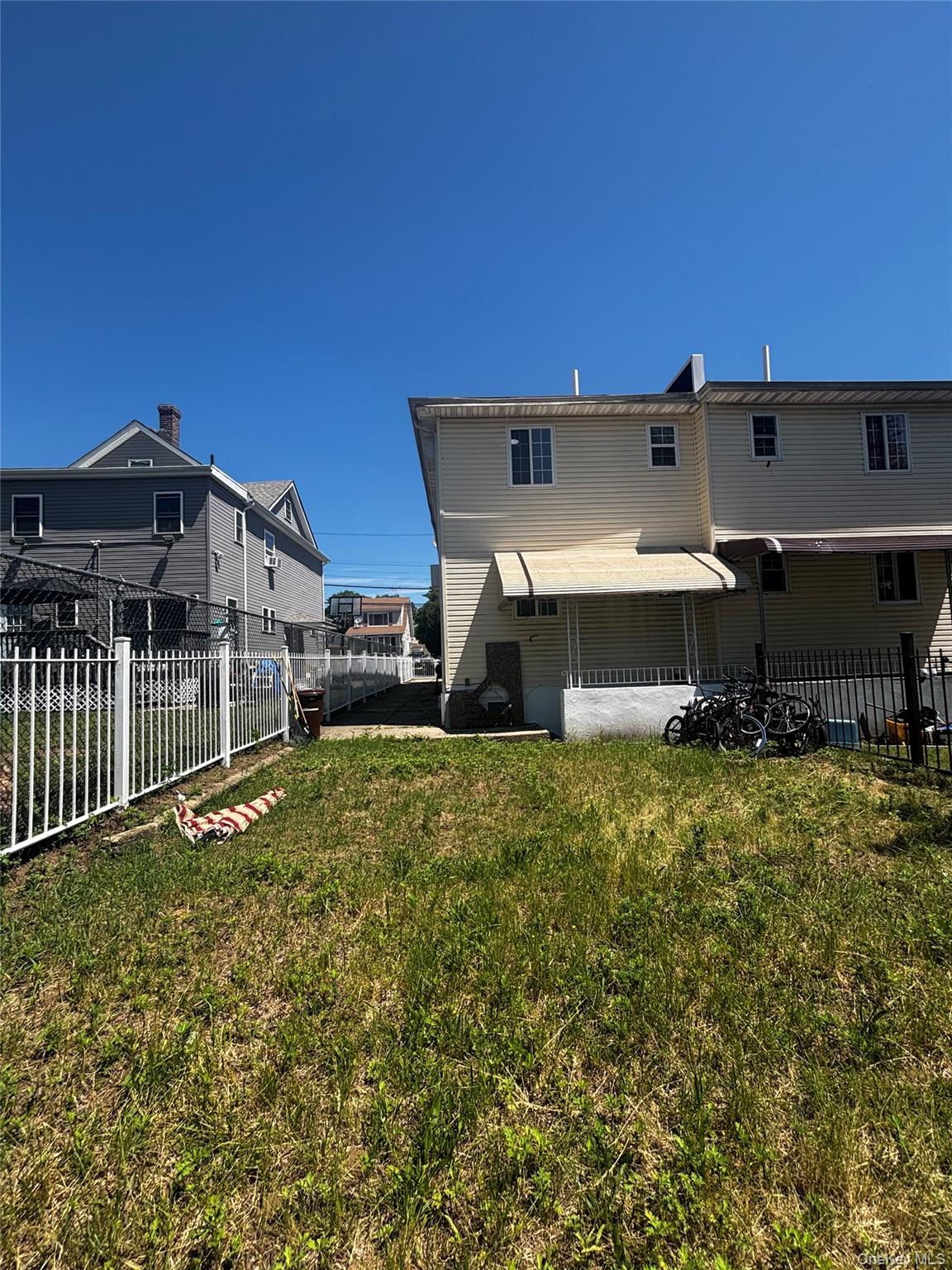 Single Family 140th Avenue Queens, NY 11413, MLS-1008465-2