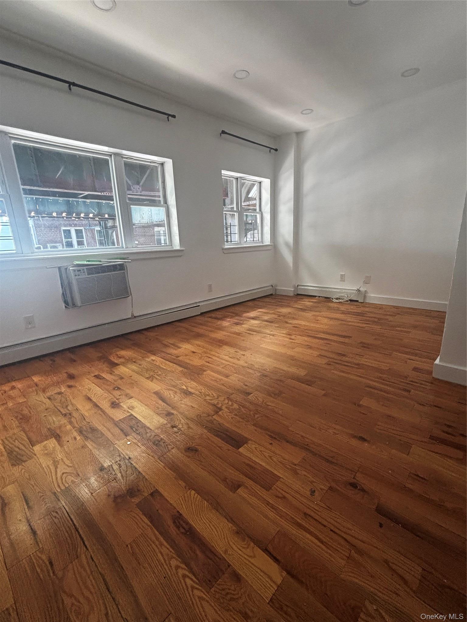 Single Family 140th Avenue Queens, NY 11413, MLS-1008465-5