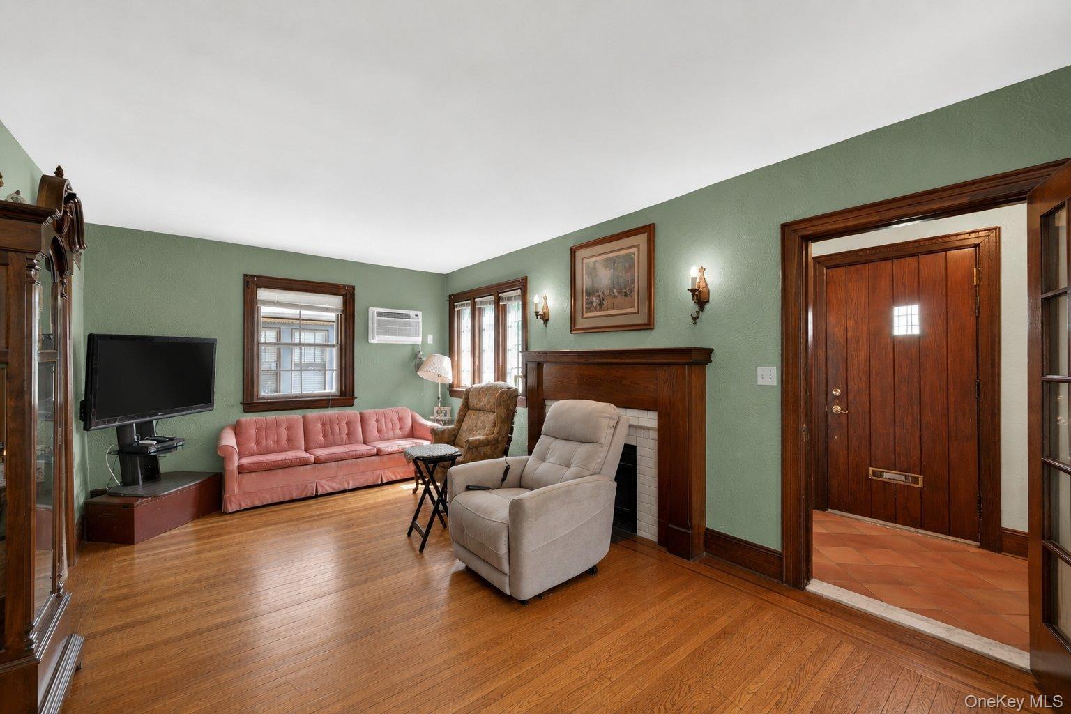 Single Family 169th Street Queens, NY 11358, MLS-1008480-5
