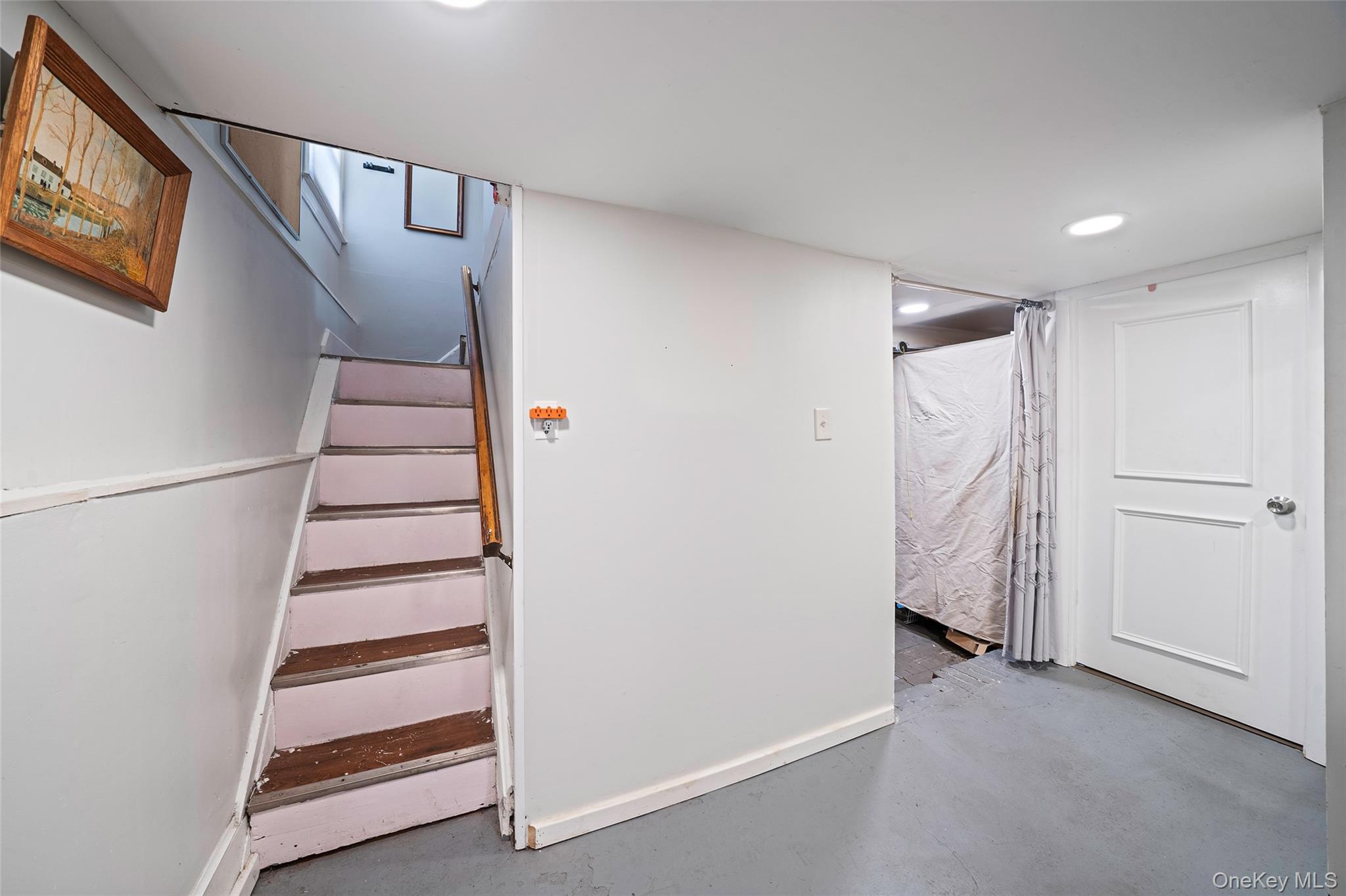 Single Family 88th Queens, NY 11426, MLS-1008486-23