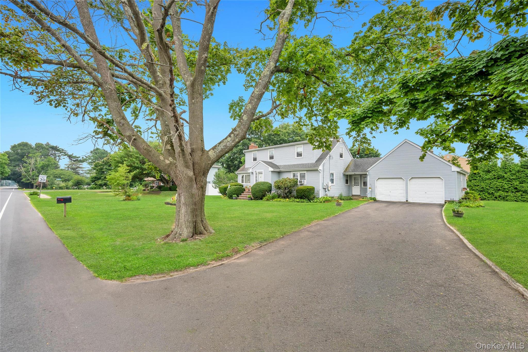 Single Family Johnson Avenue Suffolk County, NY 11782, MLS-1008492-3