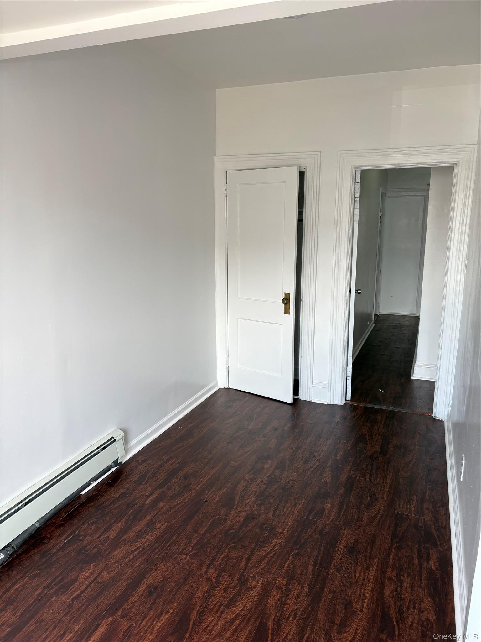 Single Family Jarvis Avenue Bronx, NY 10461, MLS-1008501-16