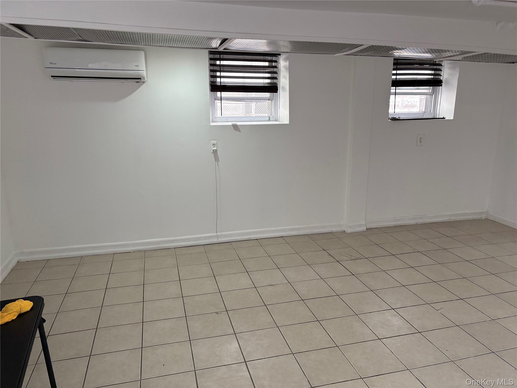 Single Family Jarvis Avenue Bronx, NY 10461, MLS-1008501-18