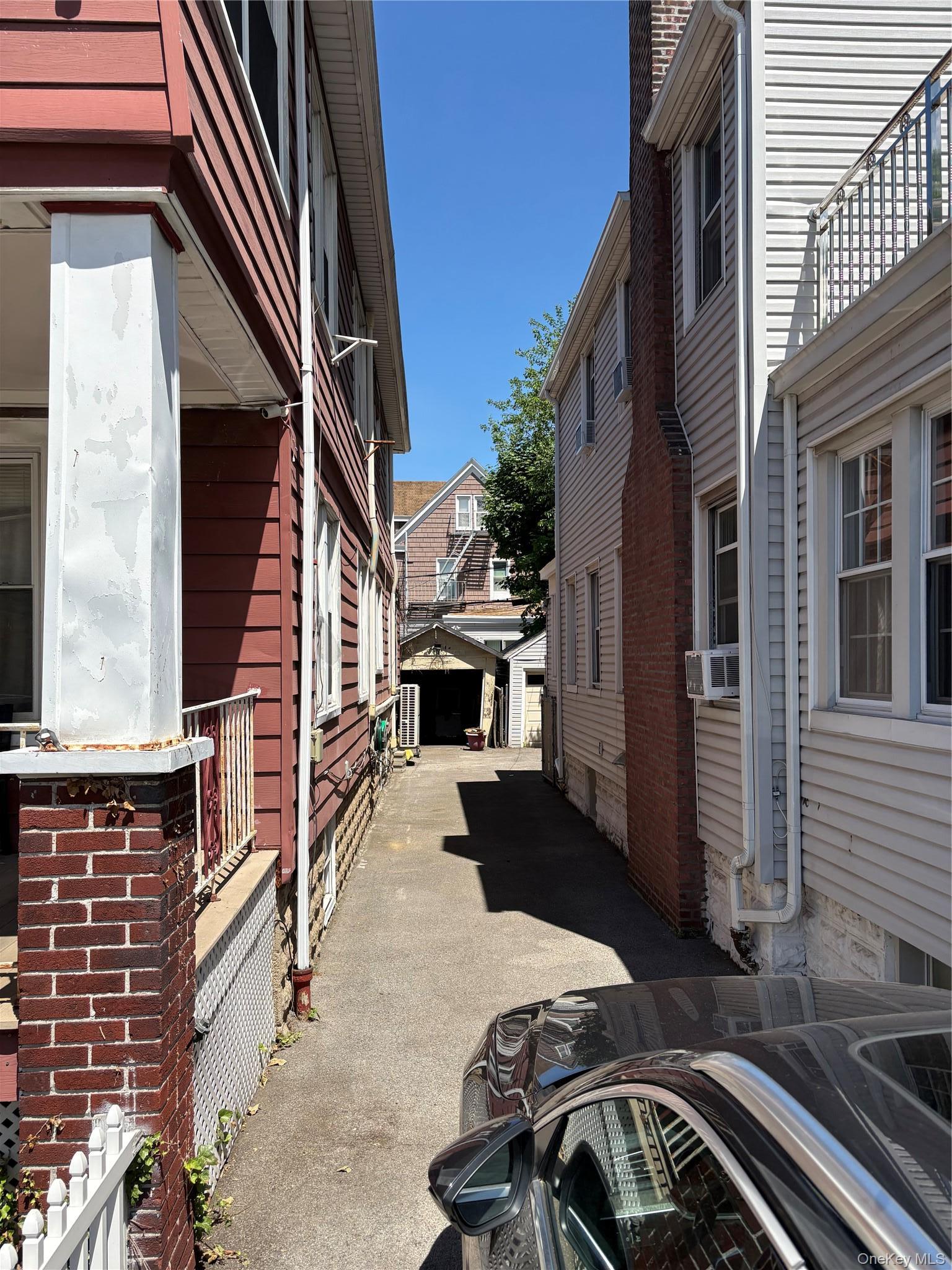 Single Family Jarvis Avenue Bronx, NY 10461, MLS-1008501-21