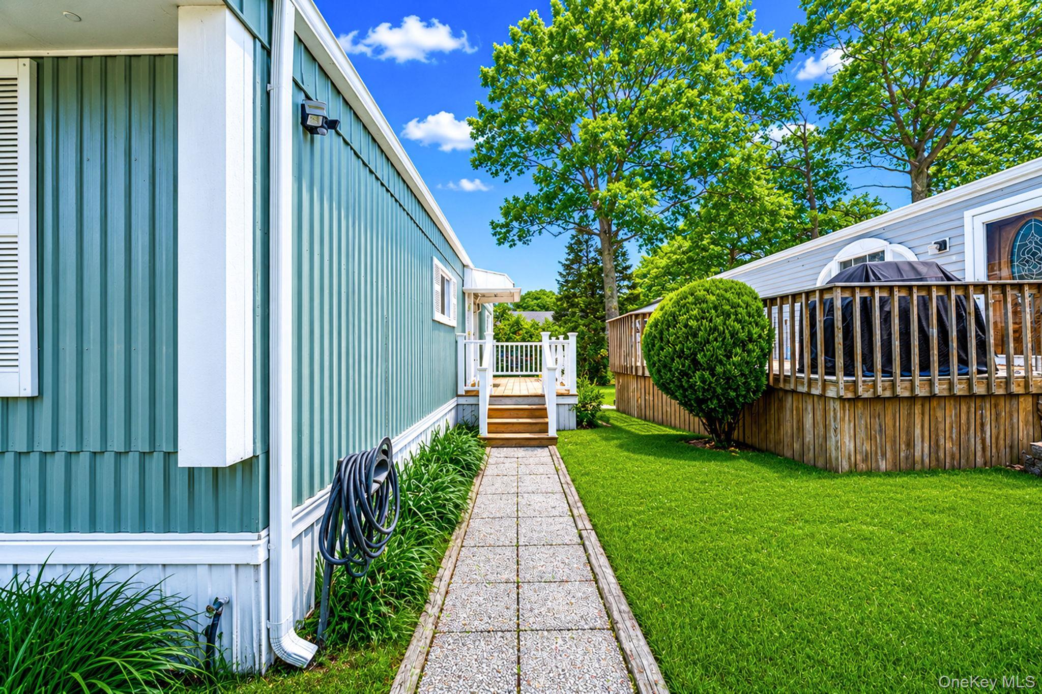 Single Family Buttercup Drive Suffolk County, NY 11716, MLS-1008522-10