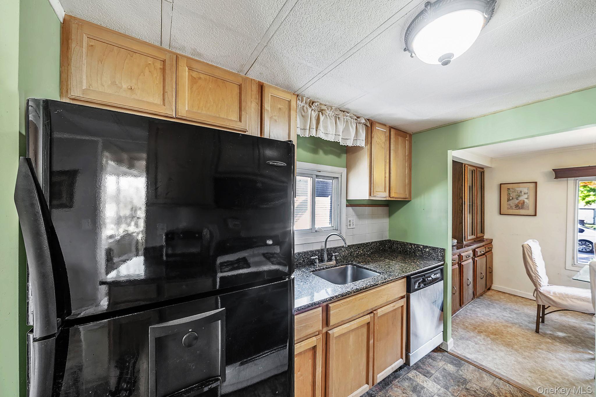 Single Family Buttercup Drive Suffolk County, NY 11716, MLS-1008522-16