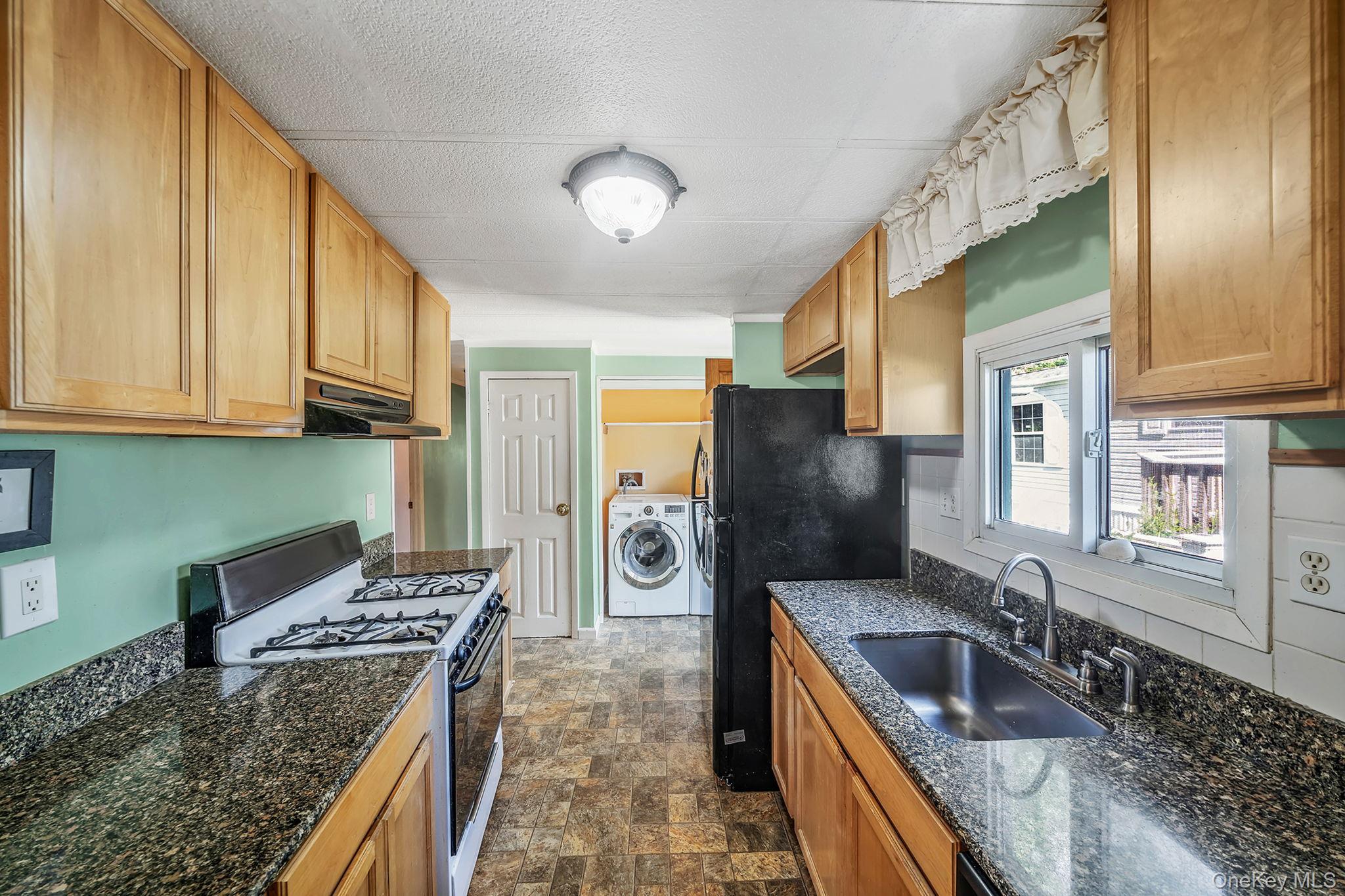 Single Family Buttercup Drive Suffolk County, NY 11716, MLS-1008522-17