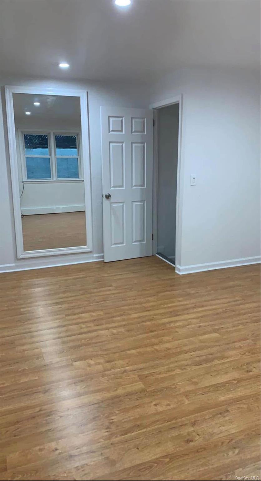 Single Family Halley Westchester County, NY 10704, MLS-1008526-11
