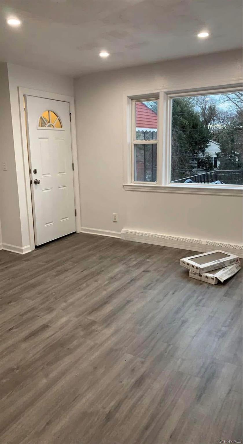 Single Family Halley Westchester County, NY 10704, MLS-1008526-4