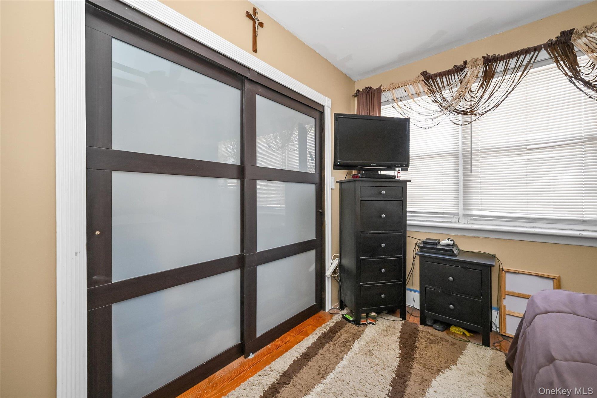 Single Family 73rd Queens, NY 11378, MLS-1008588-15