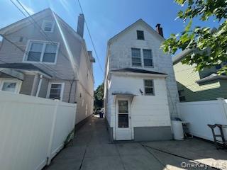 Single Family 80th Queens, NY 11385, MLS-1008595-2
