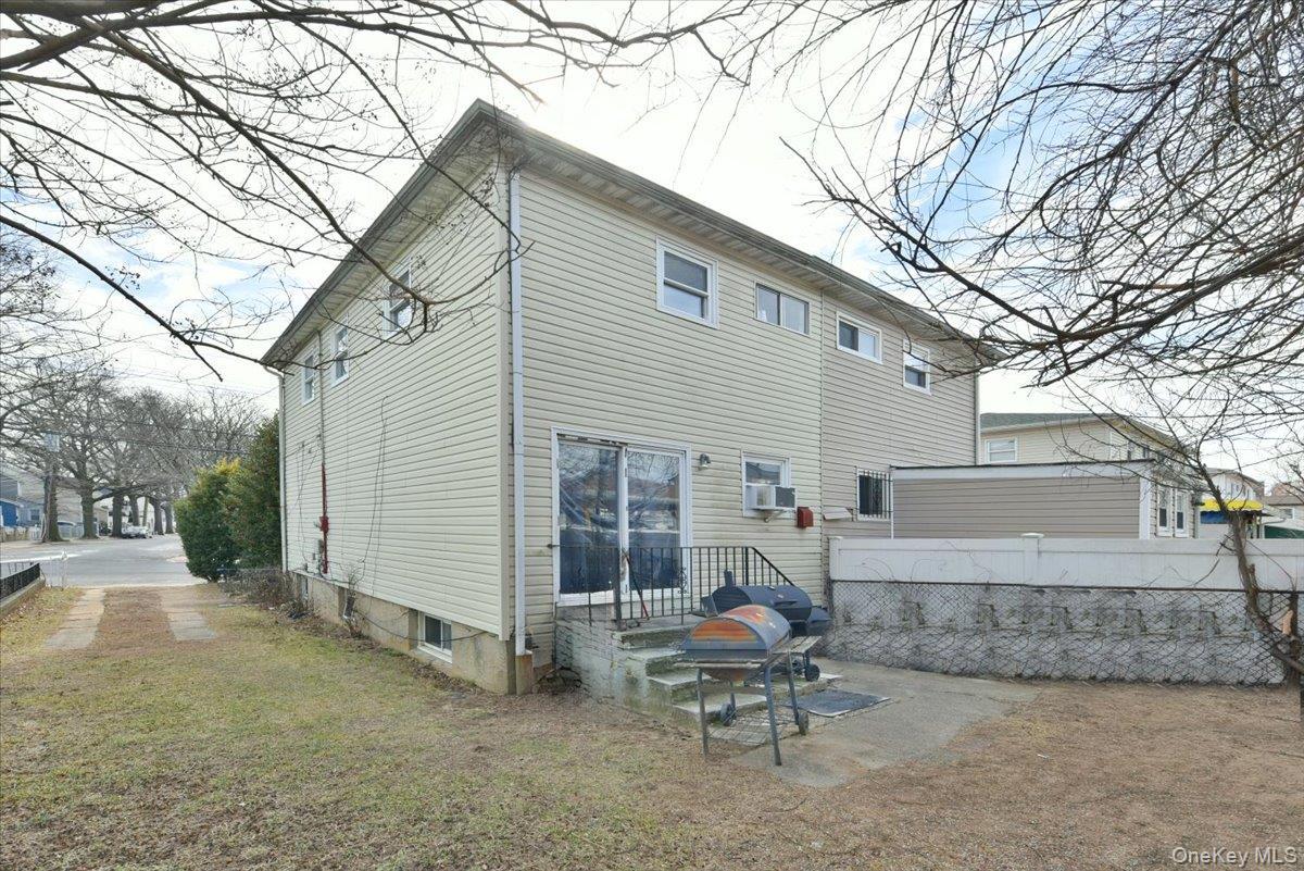 Single Family 127th  Queens, NY 11434, MLS-1008603-15