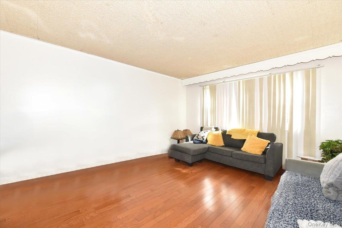 Single Family 127th  Queens, NY 11434, MLS-1008603-4