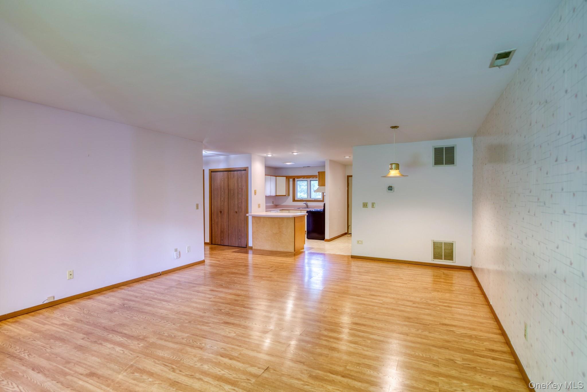 Single Family Quail Drive  Ulster County, NY 12401, MLS-1008634-11