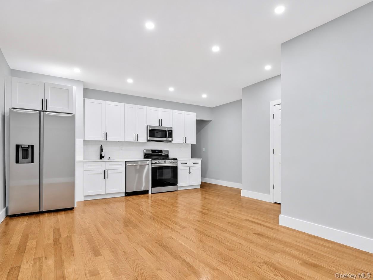 Single Family New York  Brooklyn, NY 11210, MLS-1008644-7