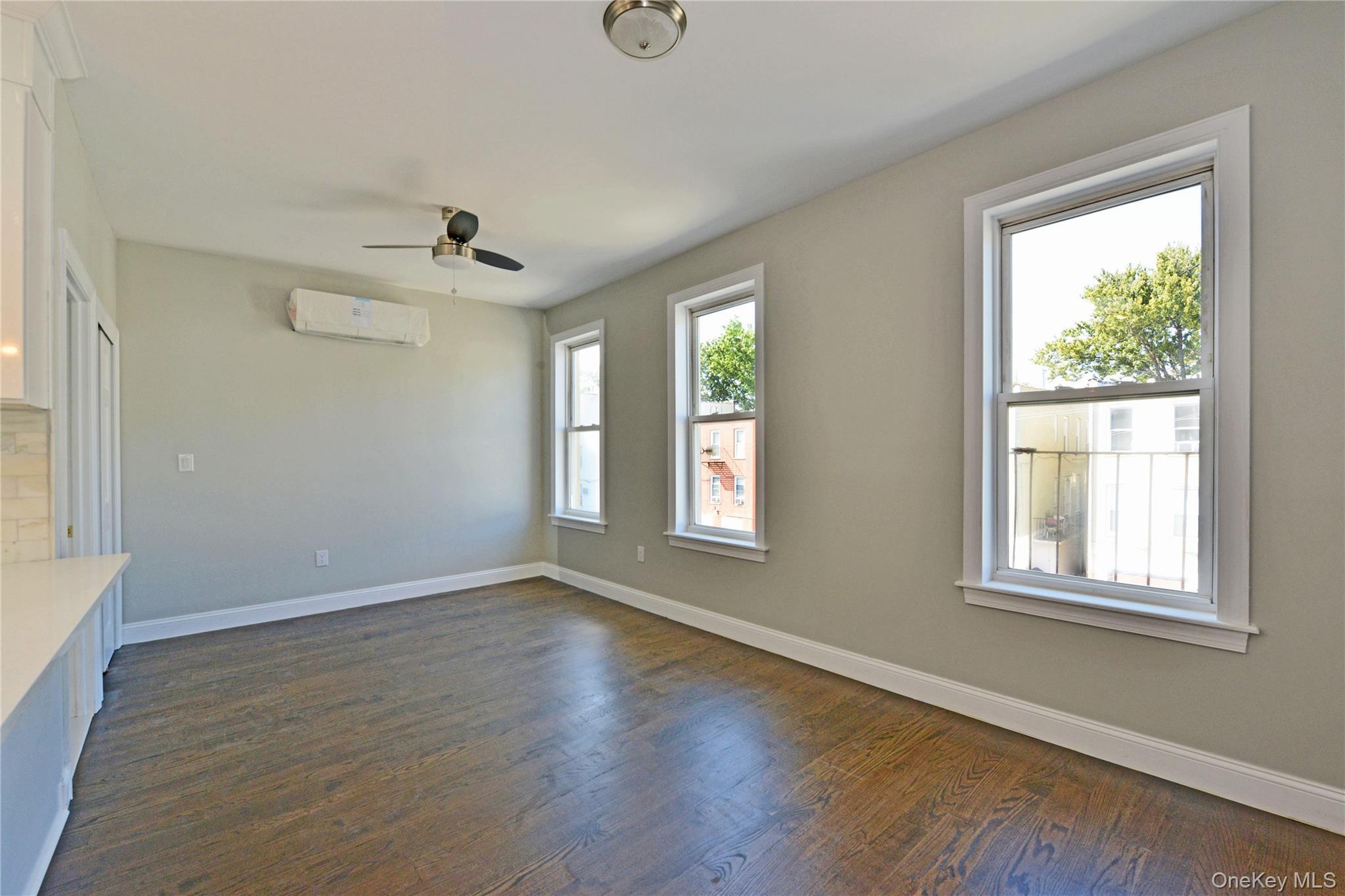 Single Family 26th Street  Queens, NY 11105, MLS-1008677-13
