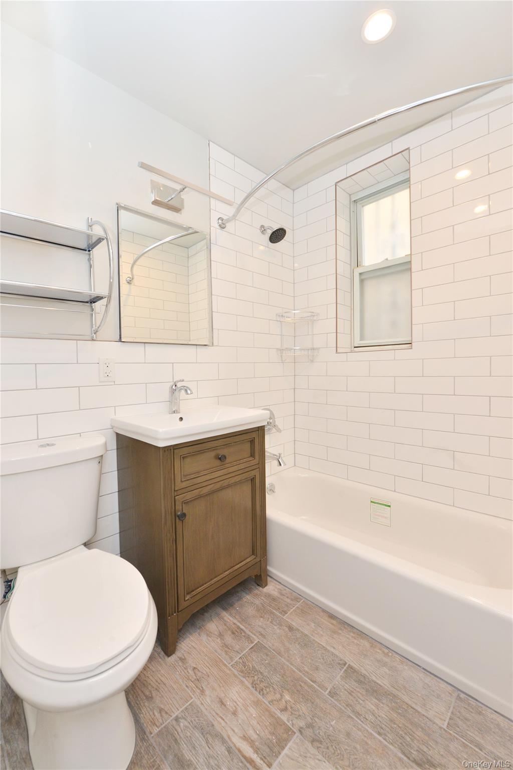 Single Family 26th Street  Queens, NY 11105, MLS-1008677-17