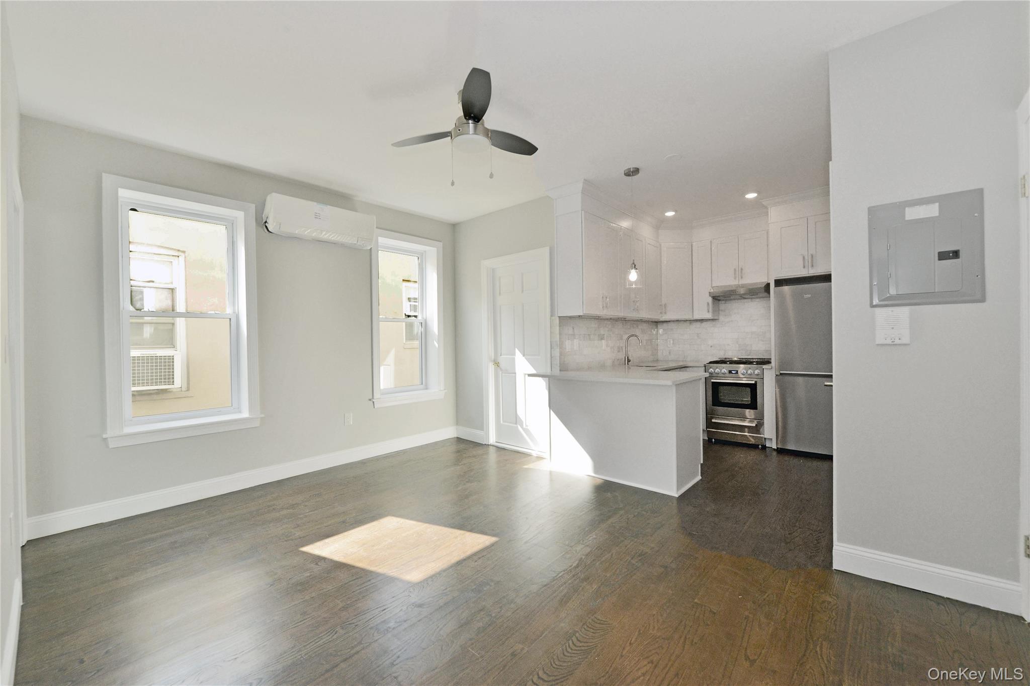 Single Family 26th Street  Queens, NY 11105, MLS-1008677-6