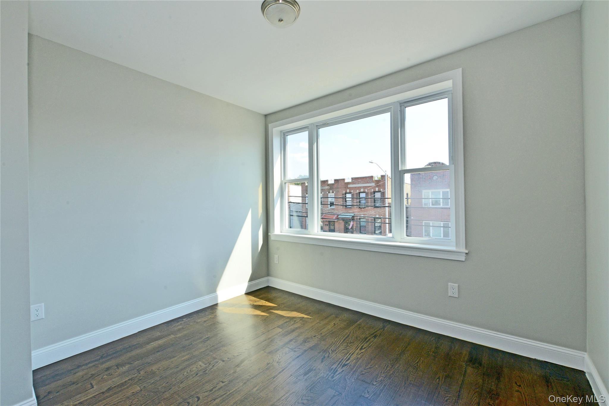 Single Family 26th Street  Queens, NY 11105, MLS-1008677-9