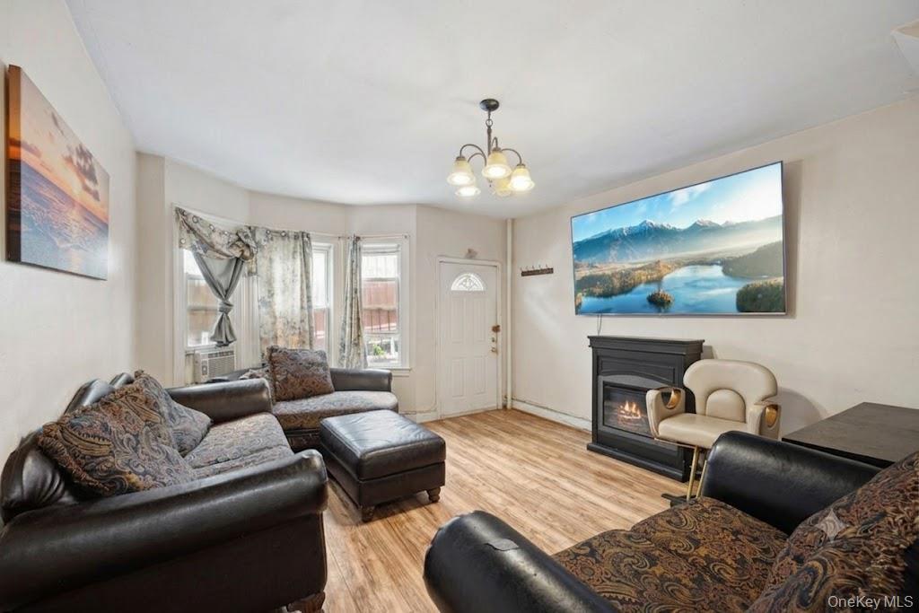 Single Family Shakespeare Avenue Bronx, NY 10452, MLS-1008679-2