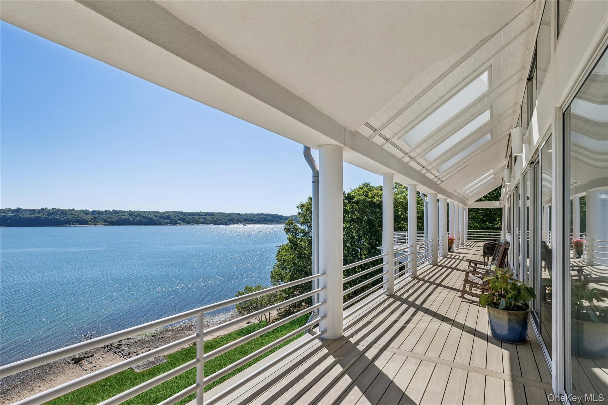 Single Family Laurel Cove Road  Nassau County, NY 11771, MLS-1008706-25