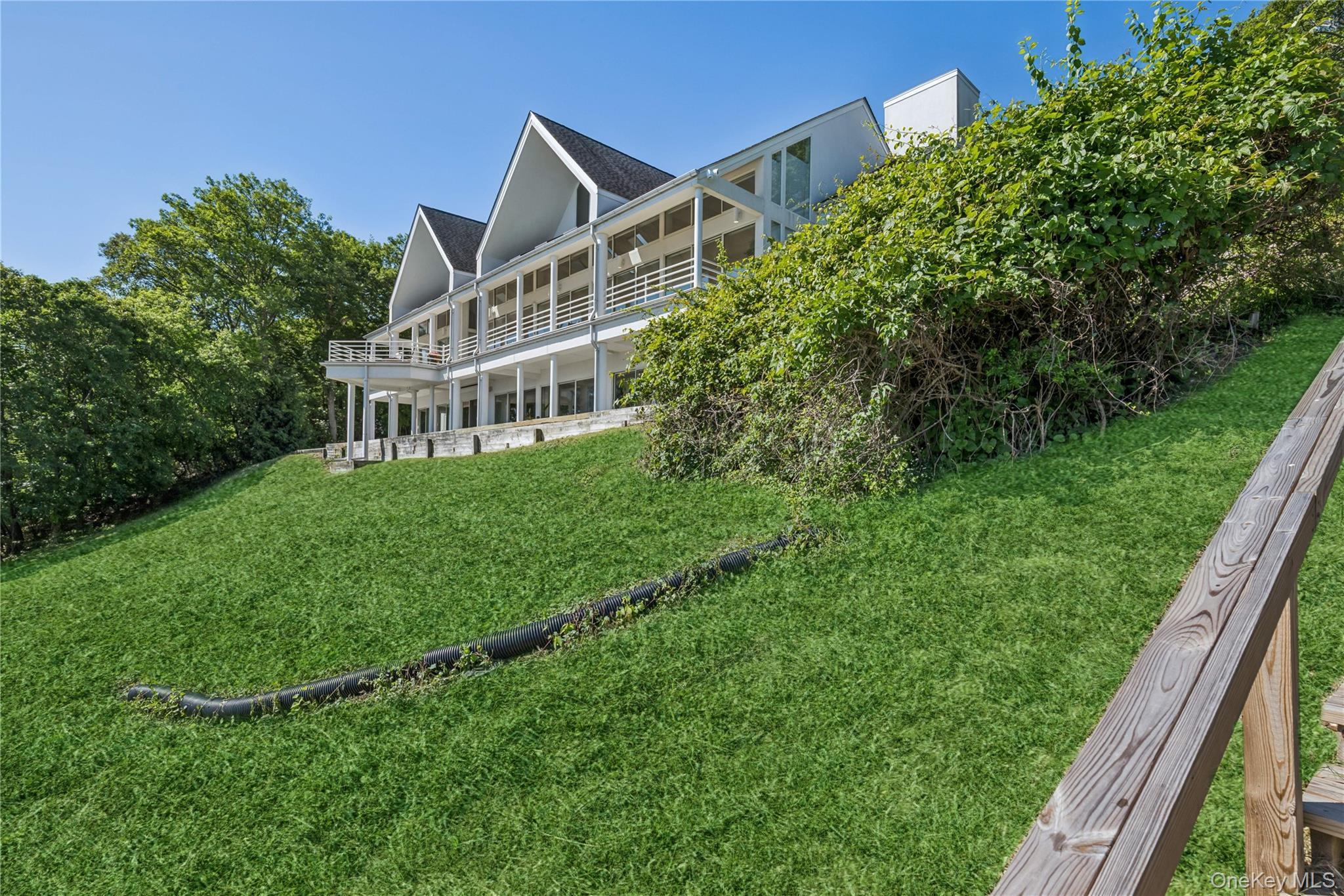 Single Family Laurel Cove Road  Nassau County, NY 11771, MLS-1008706-28