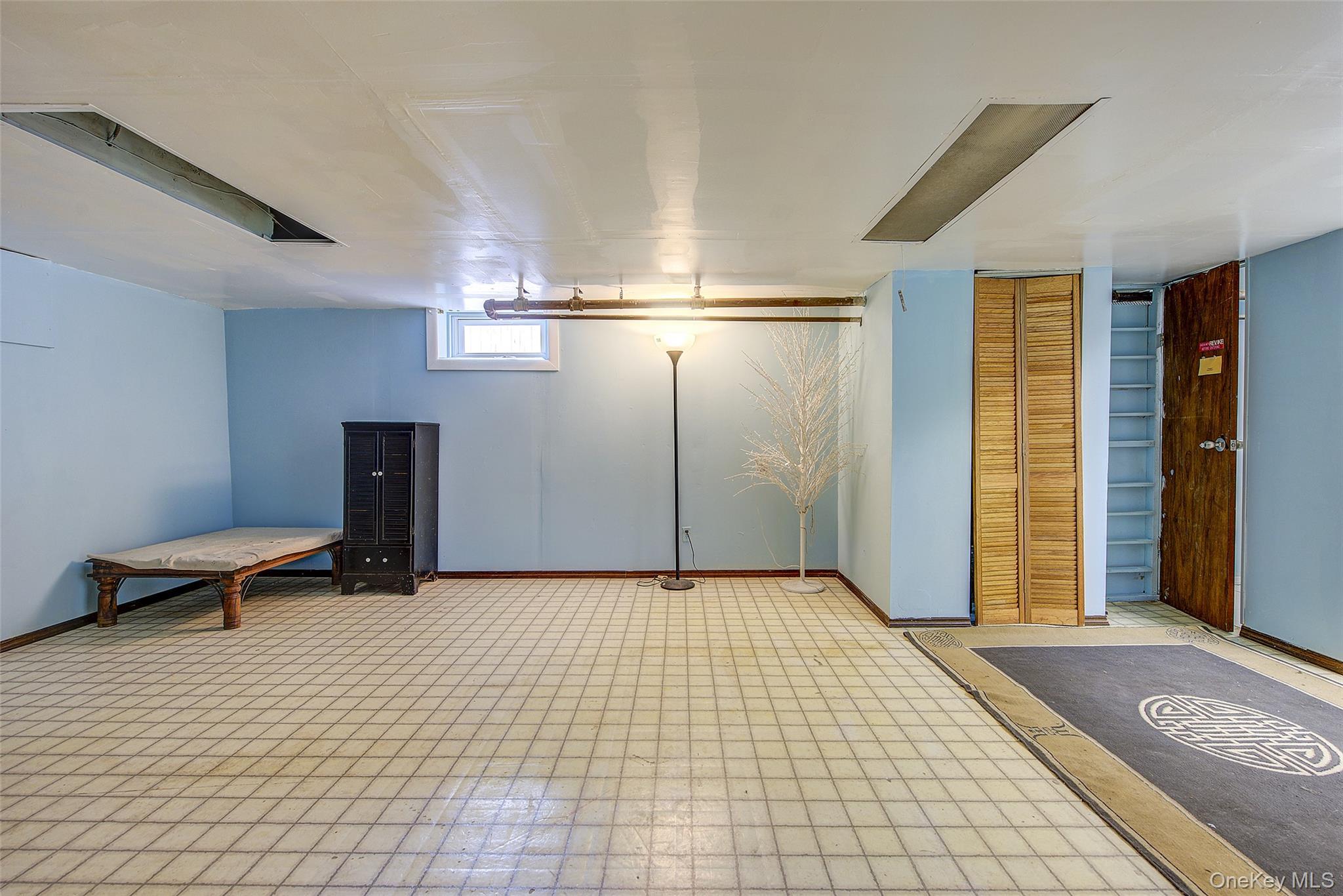 Single Family 236th Street Queens, NY 11427, MLS-1008769-27