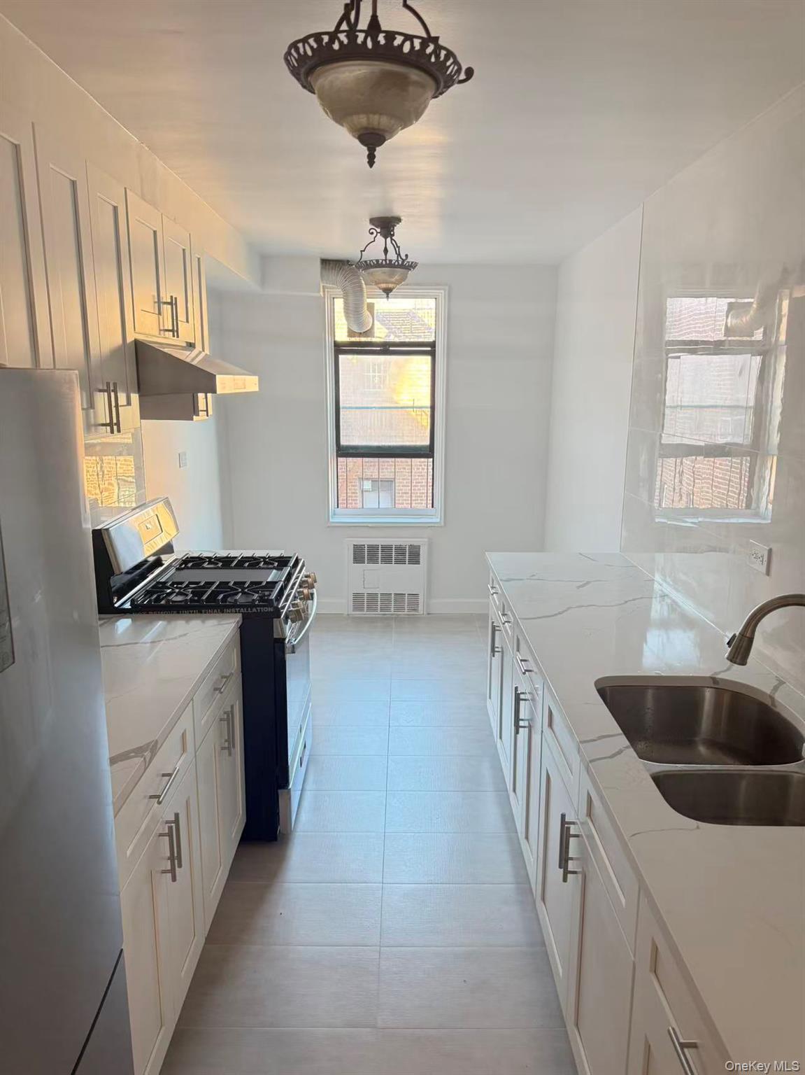 Apartment Vietor Avenue  Queens, NY 11373, MLS-1008771-2